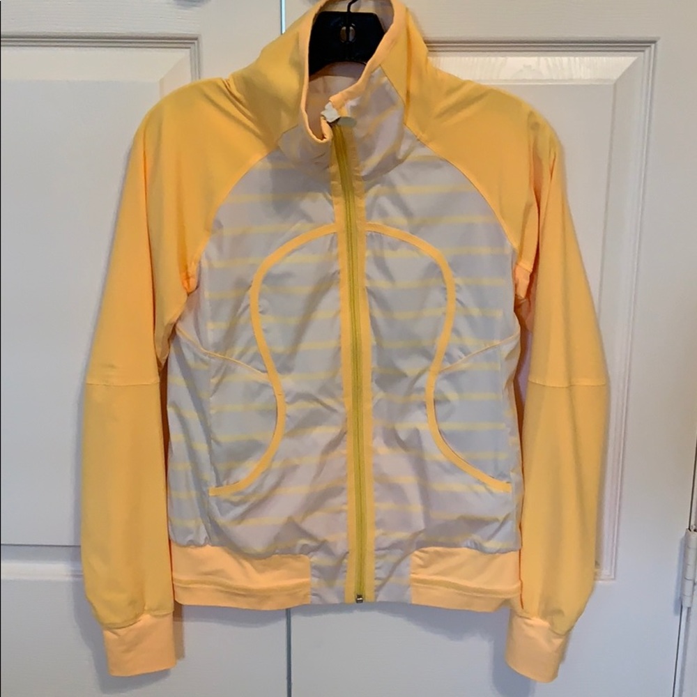 Lululemon windbreaker
